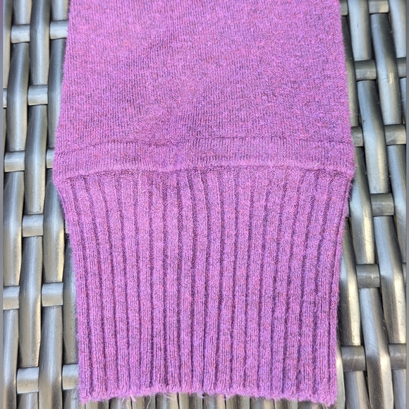 Large Purple Eileen Fisher Italian Yarn Long Sleeve Sweater W/Ribbed Hem & Cuffs - Picture 7 of 8